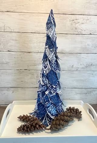 FoldHearted - Etsy Cottage Style Homes Interior, Paper Mache Cone, Tree Christmas Decoration, Yarn Trees, Navy Christmas, Holiday Mantel, Cone Trees, Style Cottage, White Table Top