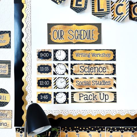 Are you looking for a fun twist on the traditional Black and White Classroom Decor? This gorgeous classroom decor bundle is designed to be printed on your home or school printer and look glittery and full of sparkle! Perfect for a Harry Potter Classroom Theme or even Hollywood Classroom Decor! Click through to read the blog post! 👉https://www.differentiationcorner.com/2024/04/15/black-and-gold-classroom-theme-decor/ Harry Potter Classroom Theme, Hollywood Classroom, Harry Potter Classroom, Decor Bundle, Elementary Teacher, Classroom Themes, Classroom Decor, Printer, Bundles