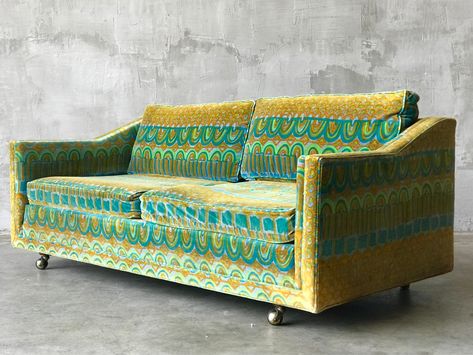 Jack Lenor Larsen, Larsen Fabric, Retro Loveseat, 70s Couch, Loveseat Covers, Cool Couches, Funky Furniture, Paint Stain, Eclectic Home