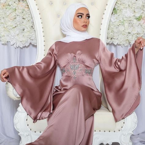 Never Worn Or Used! Still In Bag With Tags. Event I Needed It For Was Cancelled! It’s Absolutely Stunning And Looks So Grand, Even More Beautiful Irl! Purchased It Originally For $179 Lace Hijab, Coral Sundress, Bead Lace, Dress Abaya, Modest Maxi Dress, Kaftan Abaya, Modest Maxi, Mode Turban, Abaya Dress