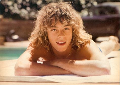 Leif Garrett....dont laugh....I loved him back in the day....his posters covered my walls...too funny Male Heartthrobs, Male Teen, Henry Winkler, Leif Garrett, 80s Men, Bay City Rollers, Teen Magazine, Child Actors, Hottest Guy Ever