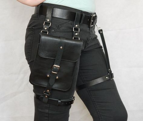 Bum Bag Outfit, Steampunk Bag, Thigh Bag, Shoulder Holster, Thigh Holster, Harness Fashion, Gothic Bag, Holster Bag, Hip Bag