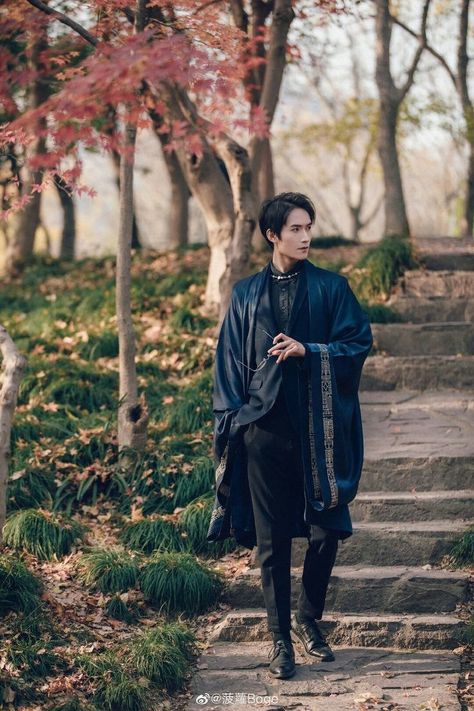 Chinese Fashion Men, Chinese Hanfu Male, Chinese Clothing Modern, Modern Chinese Fashion, Hanfu Modern, Male Hanfu, Hanfu Male, Hanfu Men, Modern Kimono