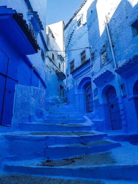 Morocco Chefchaouen, Africa Travel Guide, Concrete Buildings, Morocco Tours, Adventure Vacation, Morocco Travel, Blue City, Summer Destinations, Most Beautiful Cities