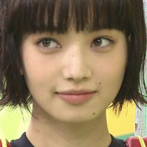 Nana Komatsu Short Hair, Nana Komatsu Icons, Komatsu Nana, Nana Komatsu, Cute Makeup Looks, Bae Suzy, Nagano, Pose Reference Photo, 가을 패션