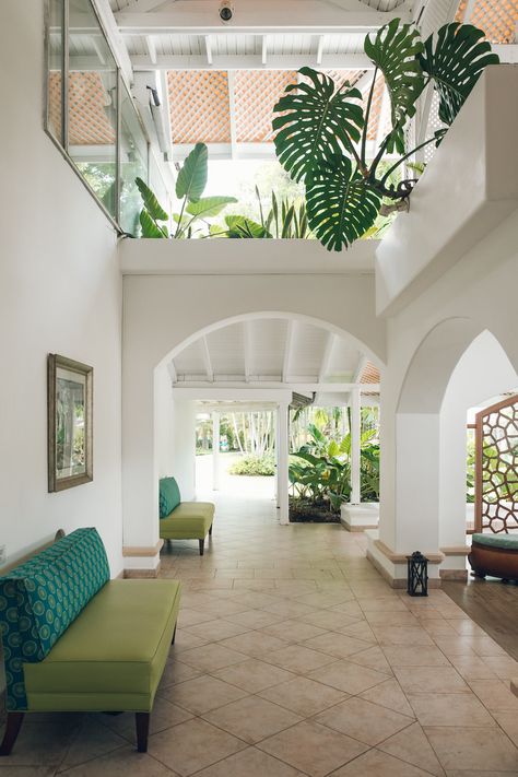 Colony Club by Elegant Hotels in Barbados. Case Creole, Barbados Vacation, Caribbean Homes, Elegant Hotel, Casas Coloniales, Island Home, Tropical Decor, Barbados, Design Inspo