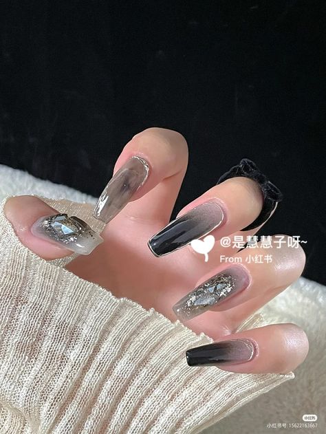 Grey Douyin Nails, Black Douyin Nails, Grey Nails Acrylic, Douyin Nails, Black Ombre Nails, Grey Nail Designs, Asian Nails, Fancy Nails Designs, Beauty Nails Design