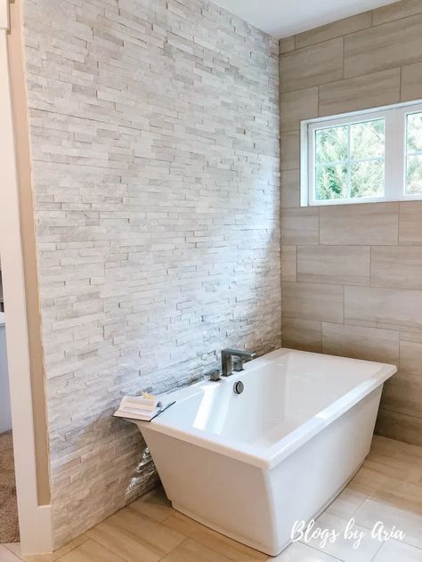 Stone In Bathroom Accent Walls, Stone Wall Bathroom Master Bath, Stacked Stone Bathroom Wall, Stone Wall Bathroom Ideas, Stone Wall In Bathroom, White Stone Accent Wall, Bathroom Focal Wall Ideas, Accent Wall Behind Tub, Traditional Farmhouse Bathroom