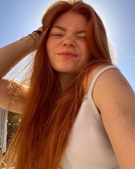 Ginger Teen, Redhead Aesthetic, Skater Girl Aesthetic, Ginger Head, Pretty Redhead, Skater Girl, Ginger Girls, Strawberry Blonde Hair