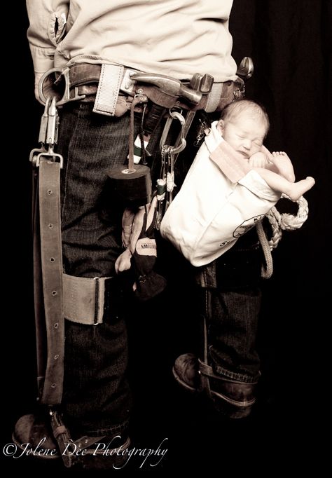 Lineman baby. Soooo darn cute! - This is happening if we procreate Boy Newborn Pictures, Lineman Love, Tower Climber, Lineman Wife, Baby Boy Newborn Pictures, I Love My Hubby, Boy Newborn, Newborn Babies, Creative Idea