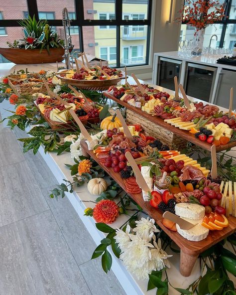 Grad graze 🎓 #2022grad | Instagram Bridal Shower Graze Table, Graze Table Ideas Wedding Reception, Outdoor Charcuterie Table, Wedding Charcuterie Table Food Stations, Wedding Veggie Tray, Party Fruit Table, Summer Grazing Table Ideas, Charcuterie Wedding Display, Grazing Table For 50 People