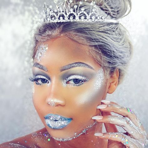 20.9k Likes, 278 Comments - Teaira Walker|Model & Blogger (@teairawalker) on Instagram: “ICE PRINCESS  ❄️⛄️ Products used... ... #prettyvulgar eyebrow gel in 40 #nars foundation in…” Ice Princess Makeup, Snow Queen Makeup, Teaira Walker, Ice Queen Makeup, Wonderland Makeup, Xmas Makeup, Nars Foundation, Princess Makeup, Beauty Bakerie