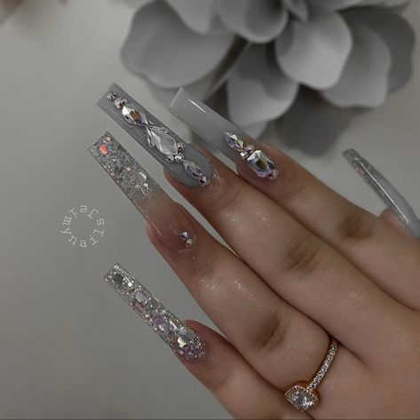 Grey Acrylic Nails With Rhinestones, Bedazzled Nails, Grey Acrylic Nails, Acrylic Nails Nude, Maroon Nails, Drip Nails, Nails Design With Rhinestones, Basic Nails, Gray Nails