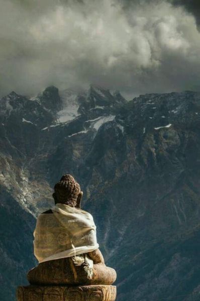 wabisabimind: “ Kalpa…Himachal Pradesh….India. ” Monte Everest, Mountain Love, India Travel Guide, Little Buddha, Belle Nature, Les Continents, Buddha Image, Buddha Art, Dream Girl