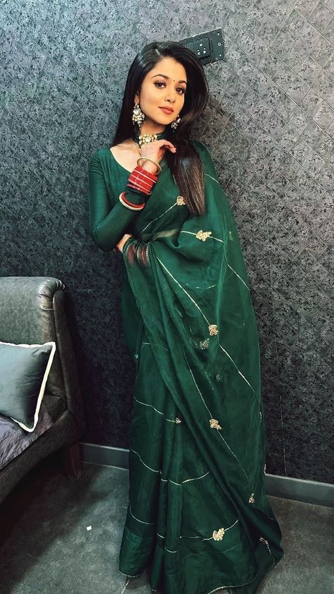 Tanvi Dogra, Anchal Sahu, Bride Things, Rajasthani Dress, New Saree Blouse Designs, Saree Fashion, Stylish Photo, Actress Images, Simple Sarees