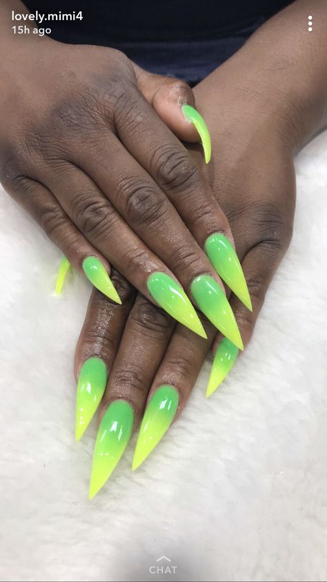 Pastal Nails, Nails Lime Green, 25mm Lashes, London Makeup, Fashion Technology, Super Cute Nails, Eyelashes Makeup, Glamour Nails, Stiletto Nails Designs