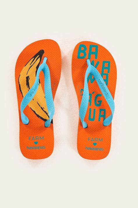 Havaianas – FARM Rio Havaianas Farm, Aussie Summer, Summer Flip Flops, Girl Fits, Colorful Birds, Farm Rio, Fashion Design Clothes, Pretty Shoes, Dream Shoes