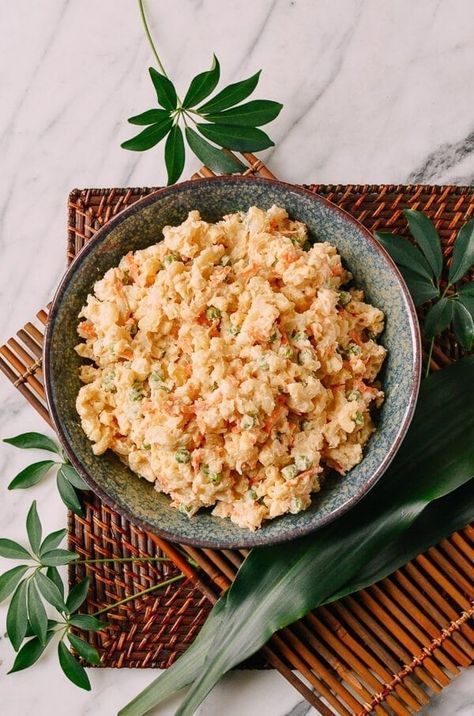 Hawaiian Mac Salad, The King of Side Dishes - The Woks of Life Mac Salad Hawaiian, Bound Salad, Lettuce Plant, Hawaiian Mac Salad, Mac Salad Recipe, Lau Lau, Huli Huli Chicken, Wok Of Life, Kalua Pork