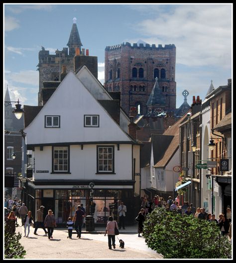 St Albans, Hertfordshire_ England St Albans England, Hertfordshire England, English Culture, Day Trips From London, County House, Uk Photography, St Albans, Places Of Interest, England Uk