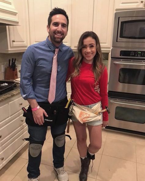 Lumber Jack Halloween Costumes Couples, 90s Couples Fancy Dress, John Wayne Costume, Gilligan And Skipper Costume, 90s Inspired Halloween Costumes Couples, Danny Tanner Outfit, 90s Tv Halloween Costumes, Couple Halloween Costumes From Tv Shows, Couples Costumes 90s