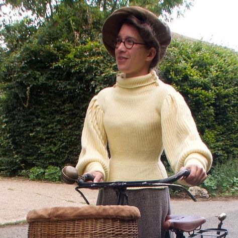 Constance MacKenzie on Instagram: "What a pleasure to finish a skirt and finally achieve the correct silhouette to wear my wonderful bicycling jumper from @izabelapriorattire. The machine finished hem is perfect for walking or cycling I managed five miles on the 1912 Hercules this afternoon. #votesforwomen #1900sfashion #edwardianfashion #historicalcostuming #historicalbycicle #cyclingfashion #historicalknitting #priorattire #walkingskirt" 1900’s Fashion, Walking Skirt, Closet Planning, Cycling Fashion, Edwardian Fashion, A Skirt, The Machine, Hercules, Be Perfect