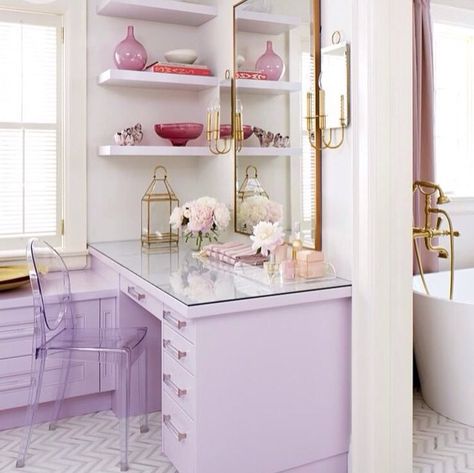 Loving the lavender desk Lavender Home Office, Lavender Dressing Room, Lavender Desk Aesthetic, Lavender Office Decor, Lavender House Decor, Lavender Desk, Lavender Office, Purple Office Ideas, Bedroom Purple Walls