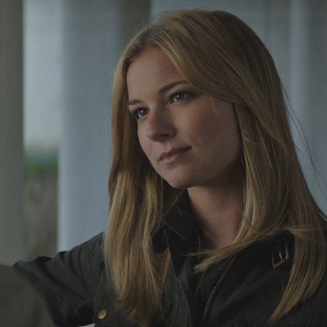 Sharon Carter Icons, Revenge Tv Show, Agent 13, Michelle Carter, Mcu Icons, Marvel Family, Emily Thorne, Sci Fi Girl, Sharon Carter