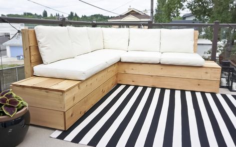 Diy Outdoor Sectional, Diy Patio Ideas, Diy Summer Decor, Diy Gazebo, Outdoor Glider, Outdoor Kitchen Appliances, Outdoor Remodel, Pergola Design, Deco Salon