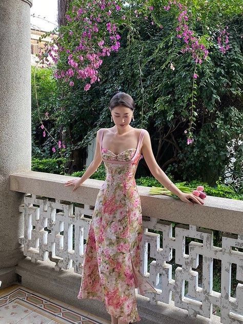 Homecoming Dresses Floral, Prom Dresses Floral, Floral Gowns, Floral Homecoming Dresses, Dresses Floral, Pretty Dress, Floral Dresses, Floral Chiffon, Long Prom Dress