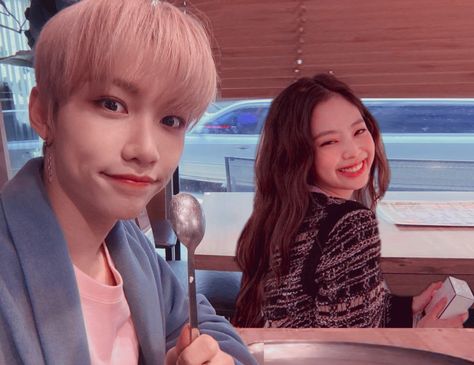 Jennie And Felix Ship, Felix And Jennie, Kpop Couples, Descendants, Cute Photos, Stray Kids, Nct