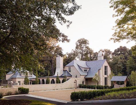 Pursley Dixon Architecture Ken Pursley Architect, Pursley Dixon Architecture, Pursley Dixon, Gambrel Exterior, Cottage House Interior, French Country Exterior, Southern Architecture, Whimsical Cottage, Arts And Crafts House