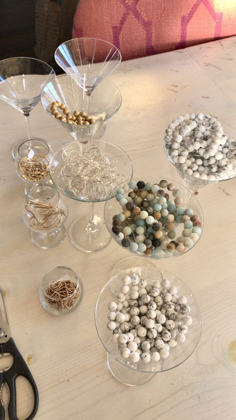 Jewelry Making Theme Party - Ounce of Salt Jewelry Making Table, Jewelry Making Party Ideas, Jewelry Theme Party Ideas, Bracelet Making Party Ideas, Bracelet Party Ideas, Charm Bracelet Making Party, Charm Bracelet Party, Bracelet Making Station Party, Bracelet Making Station