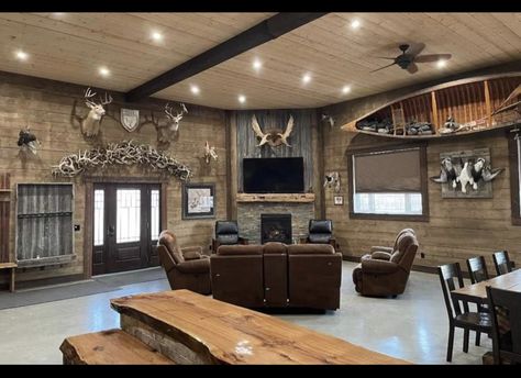 Lodge Man Cave, Hunters Basement Man Cave, Deer Lodge Decor, Man Cave Deer Mounts, Hunting Garage Ideas, Barndominium Man Cave, Hunting Lodge Interiors Rustic, Man Cave Hunting Room, Duck Mounts In Living Room