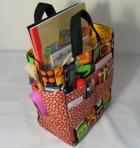 Threading My Way: Art Caddy... Diy Fabric Basket, Caddy Diy, Art Caddy, Art Retreats, Cabin Art, Fabric Bowls, Fabric Basket, Tote Organization, Fabric Boxes