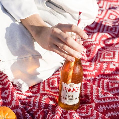 Pimm's O'Clock on Behance Pimms And Lemonade, Wine Design, Ginger Ale, Hot Sauce Bottles, Creating A Brand, Design Agency, Lemonade