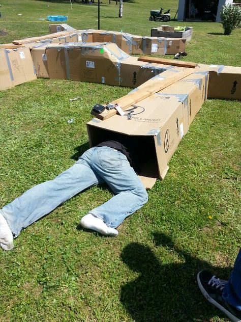 Cardboard box maze #cardboard #box #maze #summer Fun Camping Games For Kids, Diy Halloween Maze For Kids, Cardboard Obstacle Course, Diy Obstacle Course, Life Size Maze Ideas, Diy Maze For Kids, Obstacle Course Ideas For Kids, Cardboard Box Maze Diy, Kids Obstacle Course