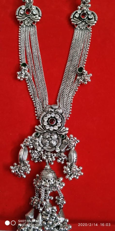 Aarti ornament Kandora Dizain, Kandora Dizain Silver, Waist Jewellery, Payal Designs Silver, Silver Bridal Jewellery, Hair Braiding Tool, Waist Jewelry, Silver Jewelry Accessories, Indian Jewelry Earrings