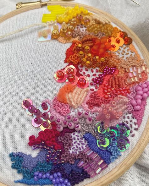 AMV Embroidery on Instagram: “More progress on my most recent piece for this hoop launch, green inbound 💚” Flower Bead Embroidery, Abstract Embroidery Patterns, Beaded Embroidery On Fabric, Embroidery With Beads, Advanced Embroidery, Tie Dye Crafts, Hand Beaded Embroidery, Abstract Embroidery, Beadwork Embroidery