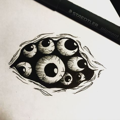 Evil Man Drawing, Scary Eyes Drawing, Eyeball Tattoo Design, Scary Doodles, Gore Tattoo, Eyeball Drawing, Eye Drawings, Wrist Tattoo Designs, Scary Drawings