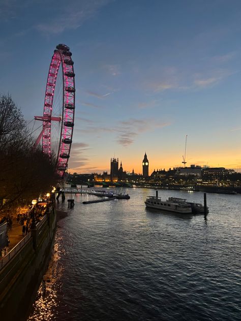 London In July, London Morning, England Aesthetic, London Vibes, London Dreams, Living In London, London Night, London Baby, London Aesthetic