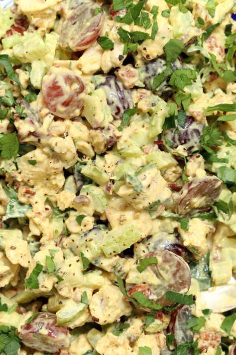 Curry Chicken Salad With Grapes, Recipe For Chicken Salad, Deli Salads, Curried Chicken Salad, Curry Chicken Salad, Salad With Grapes, Curry Easy, Chicken Salad With Grapes, Chicken Salad Recipe Easy