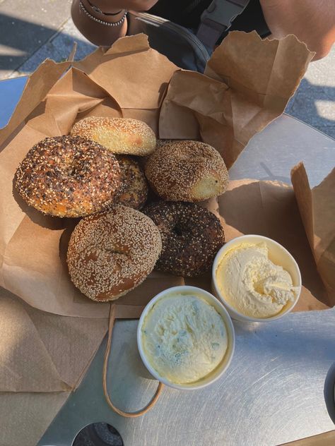 Bagel Aestethic, Bagel Branding, Bagel Party, Bagels Aesthetic, Bagel Ideas, Ny Bagels, Nyc Bagels, Bagel Board, Bagels Nyc