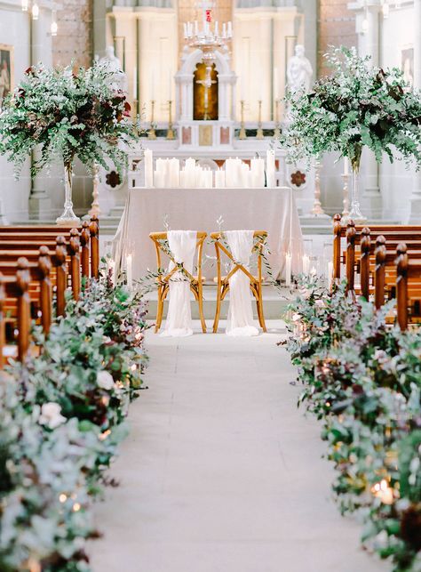 Rustic Church Wedding, Wedding Aisle Decorations Outdoor, Simple Church Wedding, Church Aisle Decorations, Swiss Wedding, Church Entrance, Church Aisle, Wedding Church Decor, Church Wedding Flowers