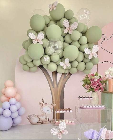 Balloon Tree, Fairy Garden Birthday Party, Baby Birthday Decorations, Garden Party Birthday, Fairy Birthday Party, Birthday Balloon Decorations, Baby Shower Inspiration, Diy Birthday Decorations, Fairy Birthday