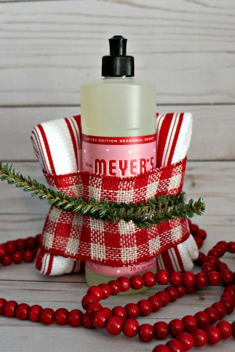 Meyers Soap Christmas Gift, Small Business Client Gifts, Mrs Meyers Gift Basket, Christmas Neighbor Gifts 2022, Christmas Blanket Gift Ideas, Mrs Meyers Christmas Gift, 2023 Christmas Gift Ideas, Holiday Neighbor Gifts, Hostess Christmas Gifts