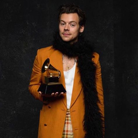 Harry Styles Update, Harry 1d, Harry Styles Cute, Haikou, Harry Styles Wallpaper, Harry Styles Pictures, Harry Styles Photos, Mr Style, Harry Edward Styles