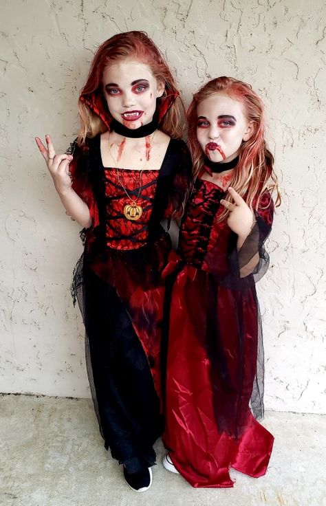 Vampire Bride Makeup Kids, Kids Vampire Makeup Girl Easy, Girls Vampire Makeup Kids, Wampirzyca Halloween, Kids Vampire Makeup Girl, Kids Devil Makeup, Vampire Make Up Kids, Vampire Makeup Kids, Girl Vampire Makeup