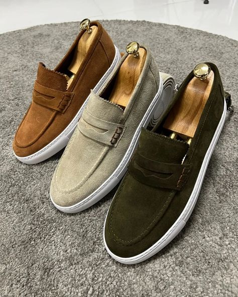 Suede Slip Ons 🔥 Whats your color of choice; Khaki, Beige or Tan?! Explore more online at Holloshoe.com #mensshoes #suedesneakers #slipon #DapperStyle #ShoeLovers Suede Loafers Men Outfit, Suede Loafers For Men, Practical Shoes, Ecco Shoes Women, Mens Suede Loafers, Suede Shoes Men, Gents Shoes, Unique Shoe, Mens Fashion Casual Shoes