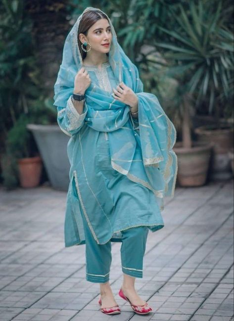 Blue Dress Design, Kurti Look, Trendy Kurtis, Pakistani Women Dresses, Sky Blue Dress, Latest Kurti, Women Kurta, Pakistani Fashion Casual, Kurti Set