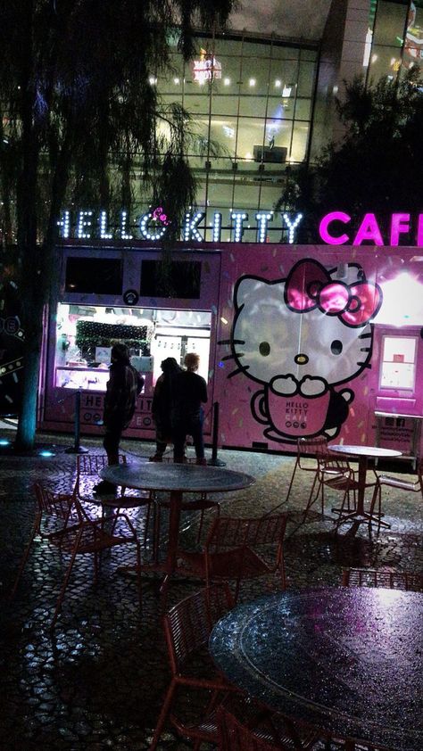 Hello Kitty Pusheen, Hello Kitty Homescreen Wallpaper, Hellokittycore Aesthetic, Hello Kitty World, Hello Kitty Robbing Store Wallpaper, Pink Rain, Rain Aesthetic Wallpaper, Hello Kitty Aesthetic Wallpaper, Hello Kitty Land